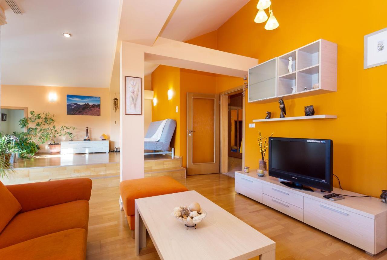 Perunova Apartments Prague Luaran gambar