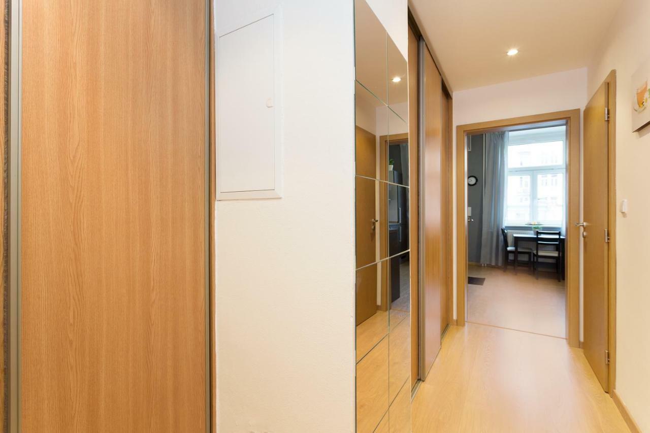 Perunova Apartments Prague Luaran gambar